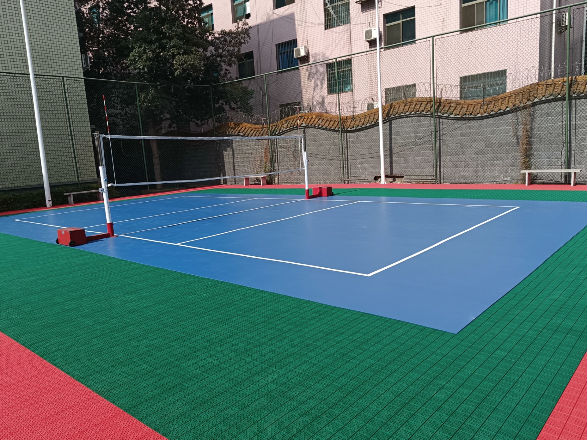 Plastic Flooring Tiles Outdoor： Practicality, Sustainability, And Development Prospects